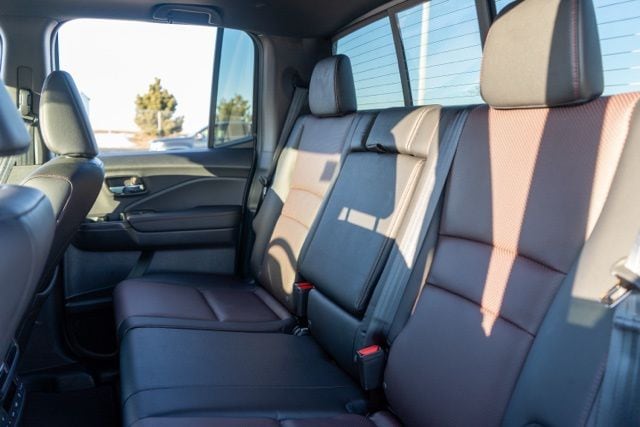 2025 HONDA RIDGELINE - Image 17