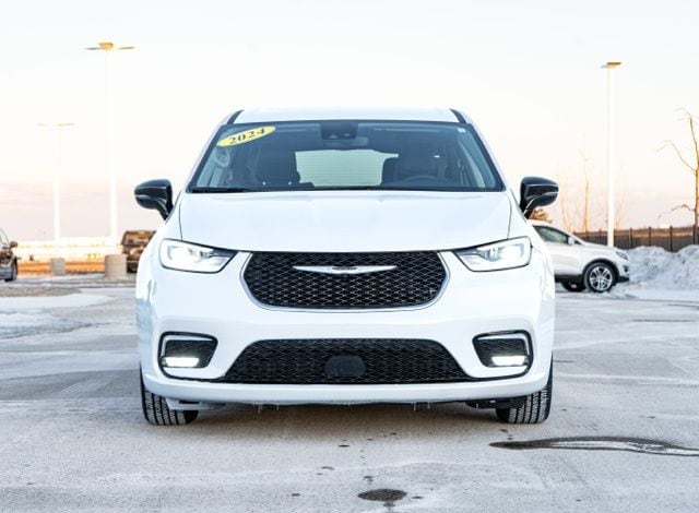 2024 CHRYSLER PACIFICA - Image 2