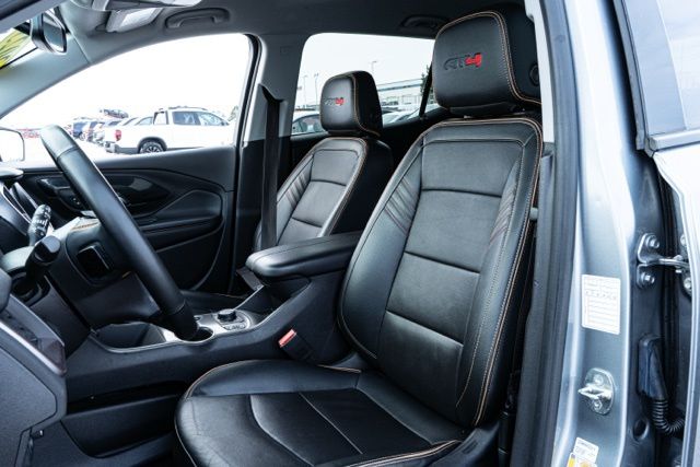 2023 GMC TERRAIN - Image 17