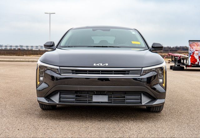2025 KIA K4 - Image 2