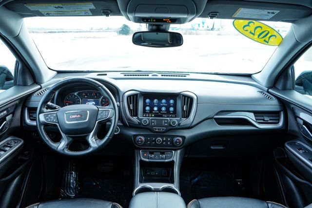 2023 GMC TERRAIN - Image 16