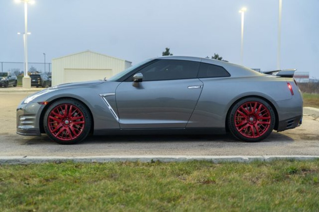 Used 2016 Nissan GT-R Premium Coupe