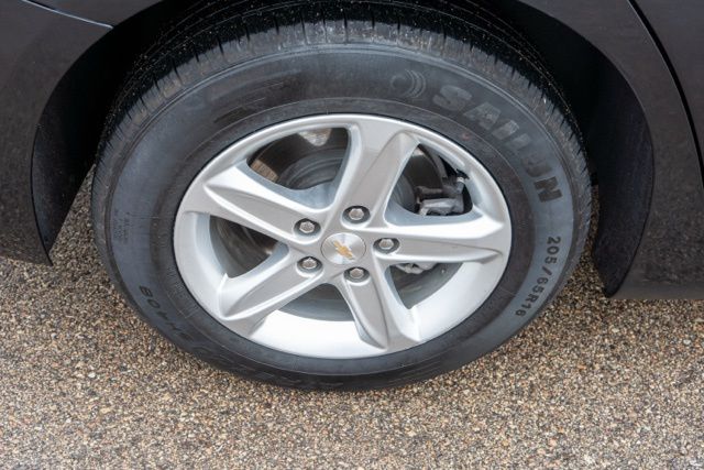 2023 CHEVROLET MALIBU - Image 9