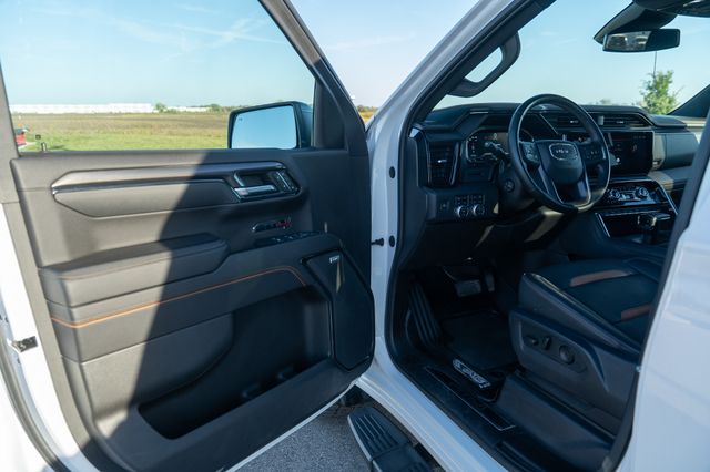 2023 GMC SIERRA - Image 23