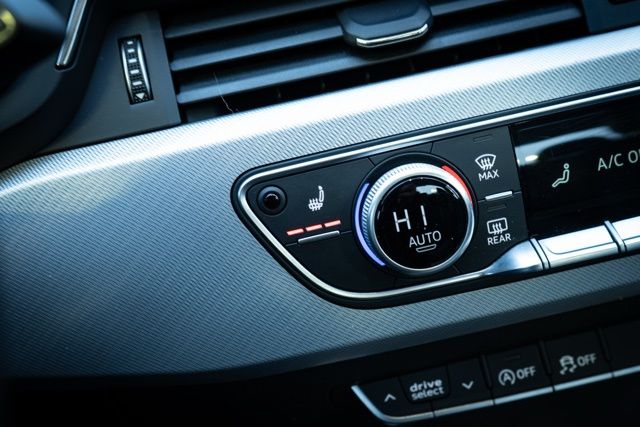 2017 AUDI A4 - Image 27