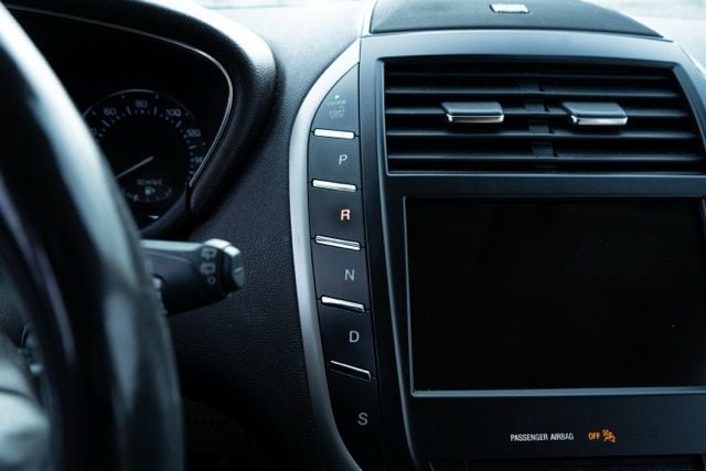 2019 LINCOLN MKC - Image 23