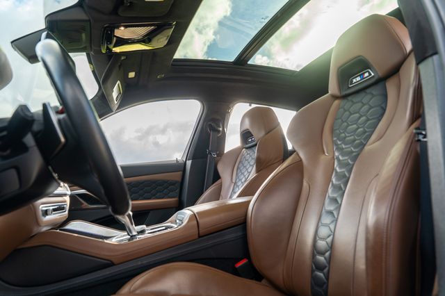 2022 BMW X6 - Image 11