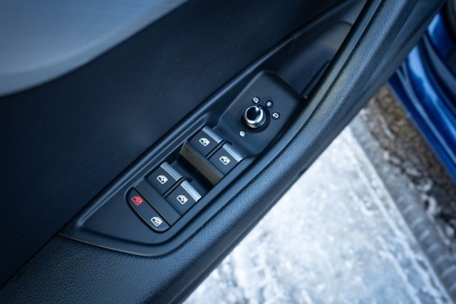 2017 AUDI A4 - Image 18