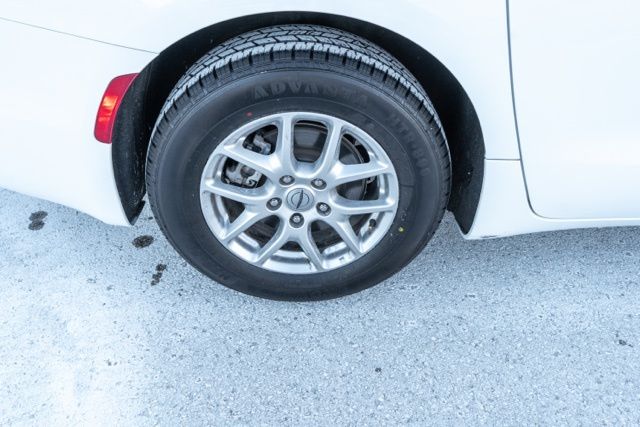 2024 CHRYSLER PACIFICA - Image 8