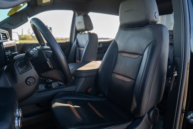 2023 GMC SIERRA - Image 15