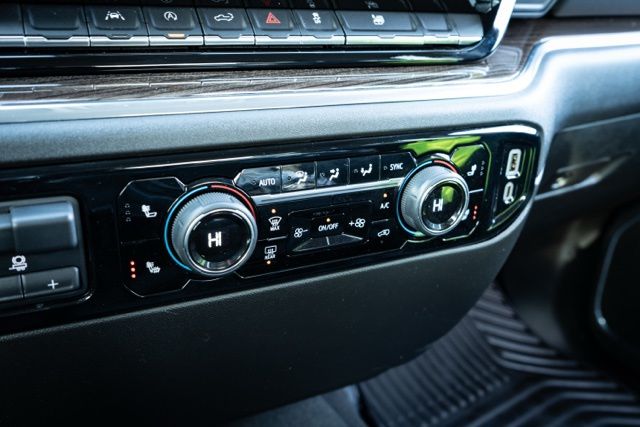 2023 CHEVROLET SILVERADO - Image 30