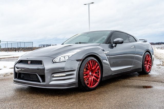 2016 NISSAN GT-R - Image 3