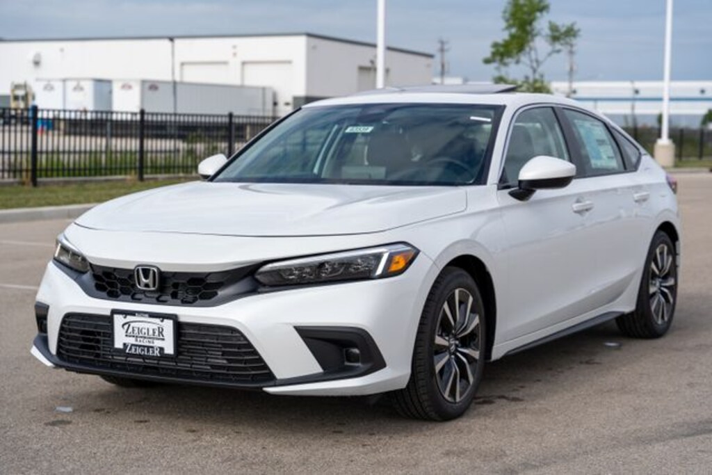 Used 2024 Honda Civic EX-L Hatchback