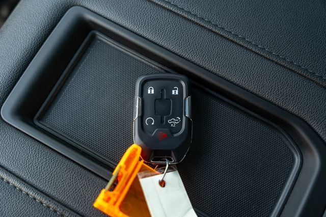 2021 GMC SIERRA - Image 32