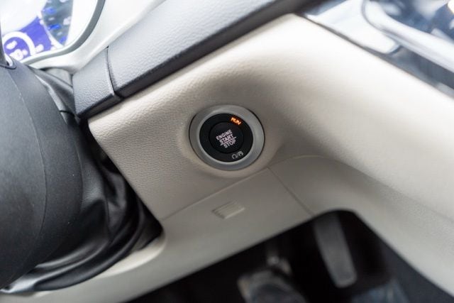 2022 CHRYSLER PACIFICA - Image 22