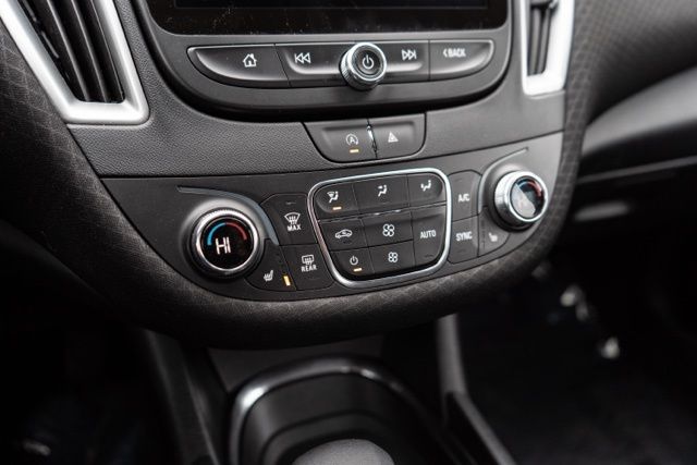 2023 CHEVROLET MALIBU - Image 24