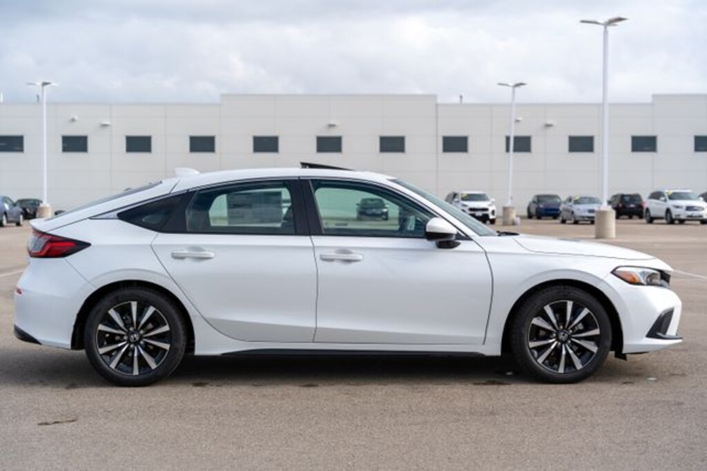 Used 2024 Honda Civic EX-L Hatchback