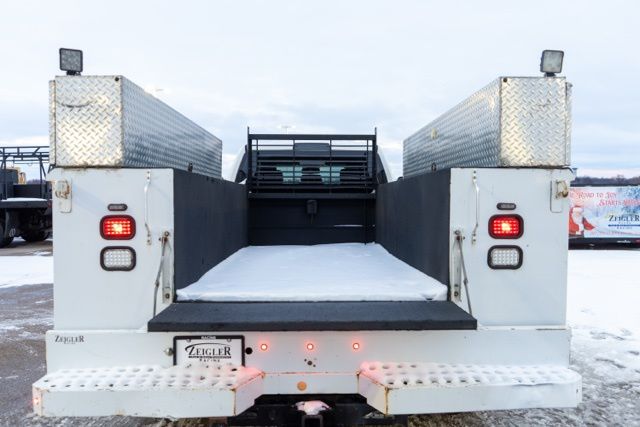 2017 RAM 3500 - Image 12