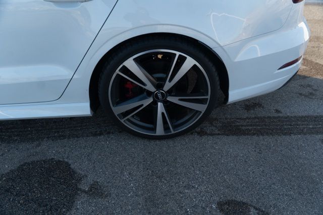 2018 AUDI RS 3 - Image 10
