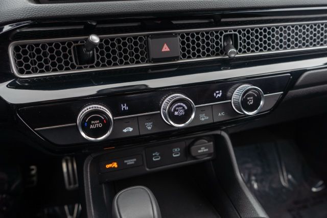 2025 HONDA CIVIC - Image 18