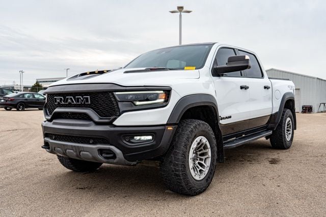 2023 RAM 1500 - Image 3