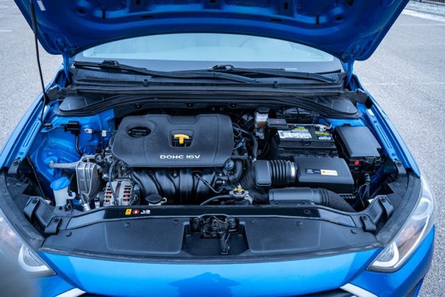 2018 HYUNDAI ELANTRA - Image 27