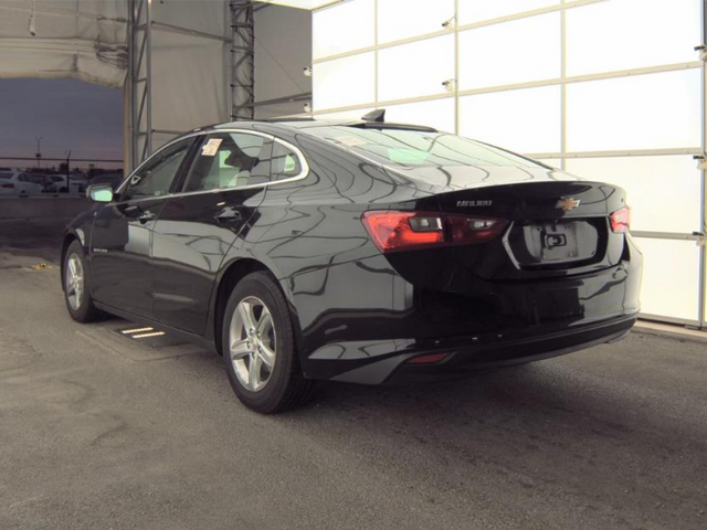 2023 CHEVROLET MALIBU - Image 4