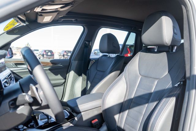 2023 BMW X3 - Image 16