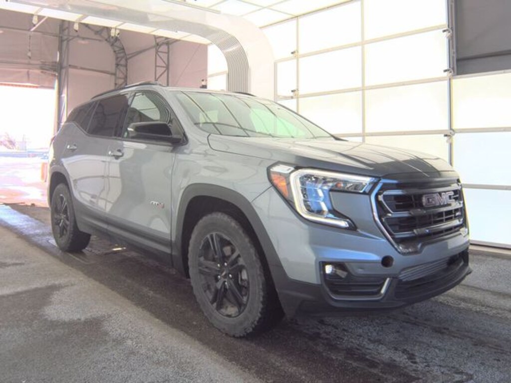 Used 2023 GMC Terrain AT4 SUV
