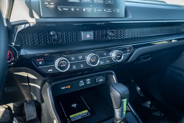 2025 HONDA CR-V - Image 36