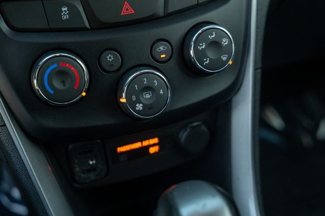 2020 CHEVROLET TRAX - Image 27