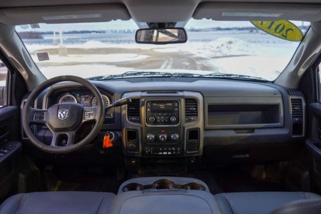 2017 RAM 3500 - Image 18