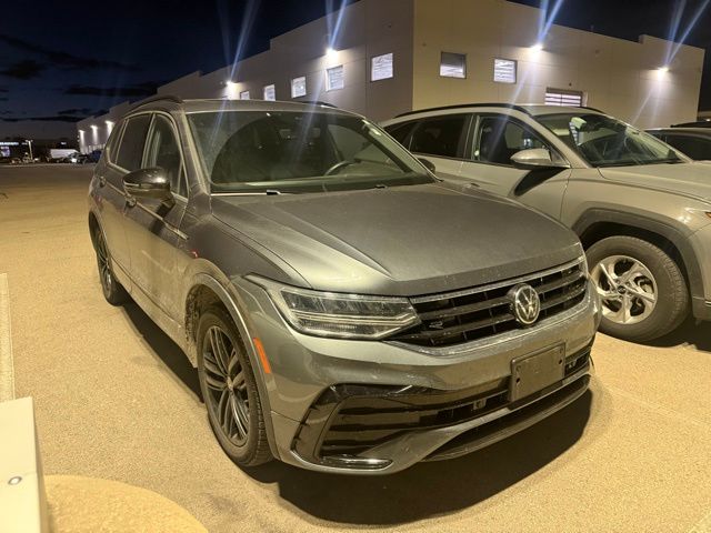 2022 VOLKSWAGEN TIGUAN - Image 3