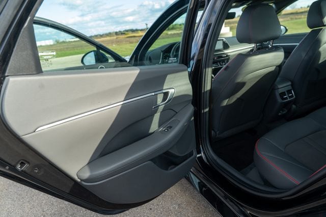 2023 HYUNDAI SONATA - Image 18