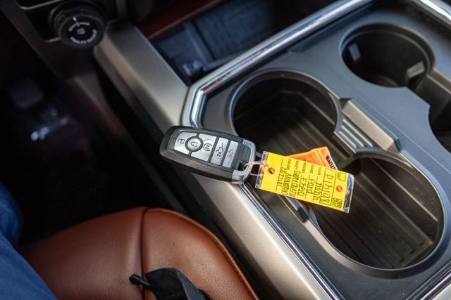 2022 FORD F-350 - Image 26