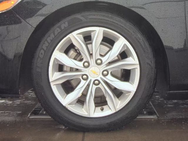 2023 CHEVROLET MALIBU - Image 12