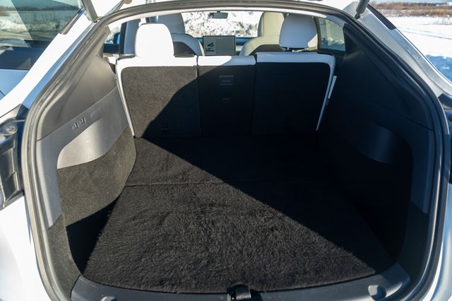 2020 TESLA MODEL Y - Image 17