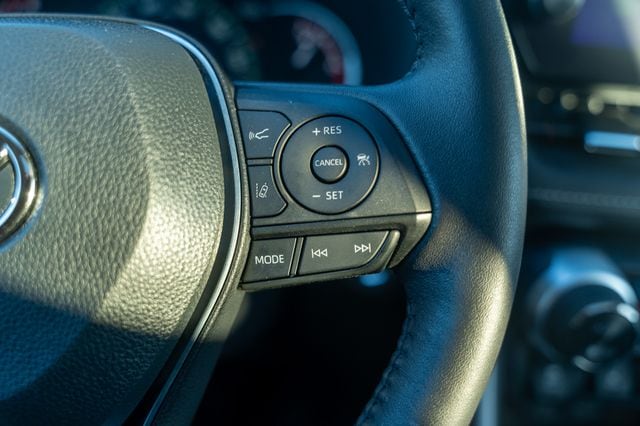 2023 TOYOTA RAV4 - Image 30