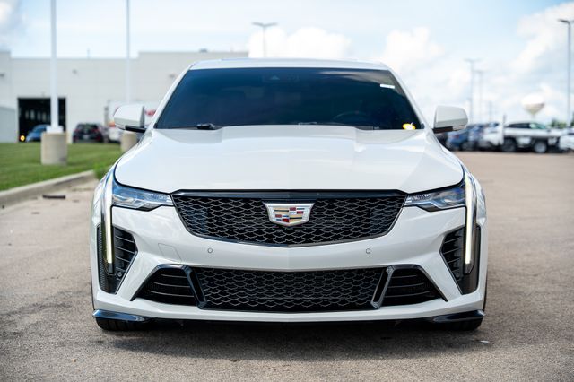 2023 Cadillac CT4 photo 2