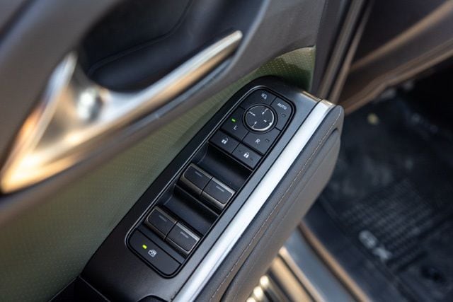 2024 LEXUS GX - Image 20