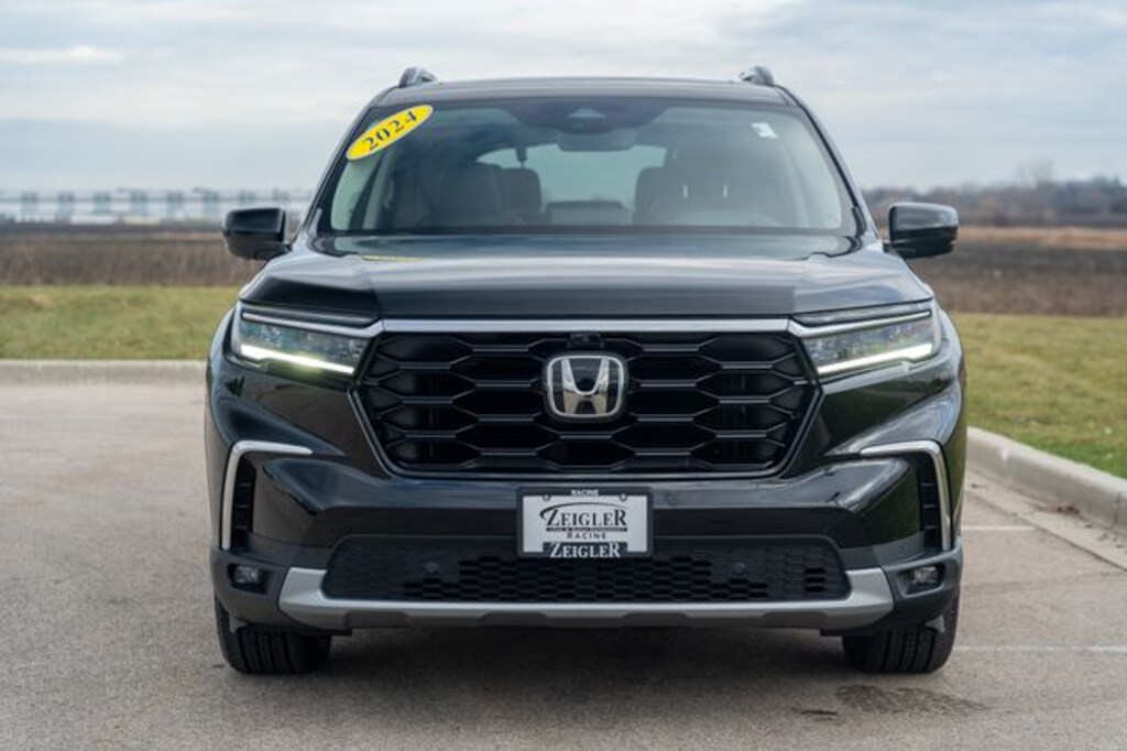 Used 2024 Honda Pilot Elite SUV