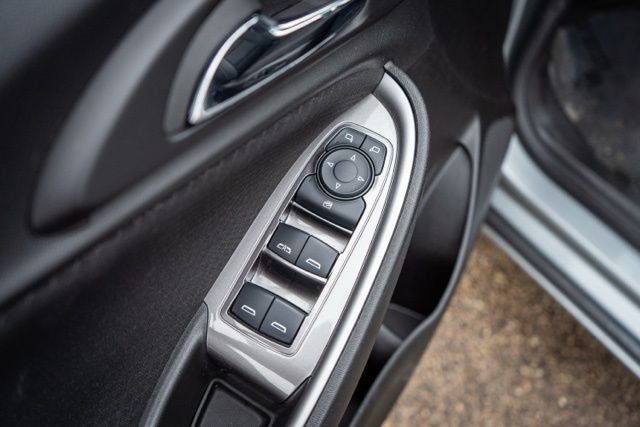 2023 CHEVROLET MALIBU - Image 17