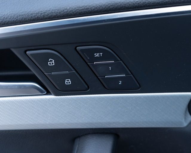 2017 AUDI A4 - Image 18