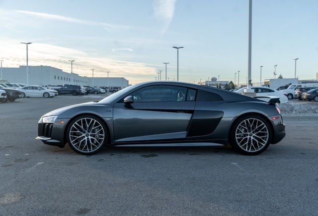 2018 AUDI R8 - Image 4