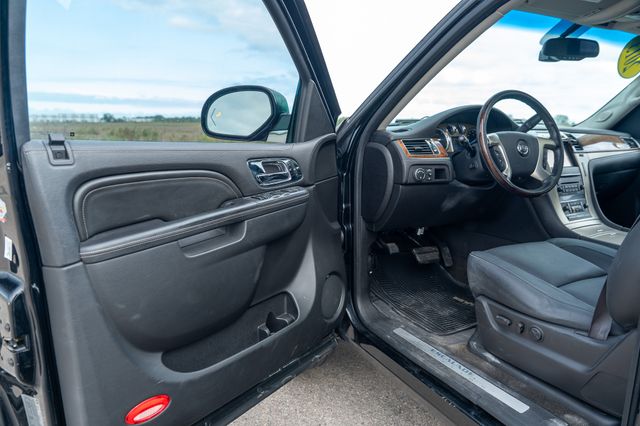 2013 CADILLAC ESCALADE - Image 25