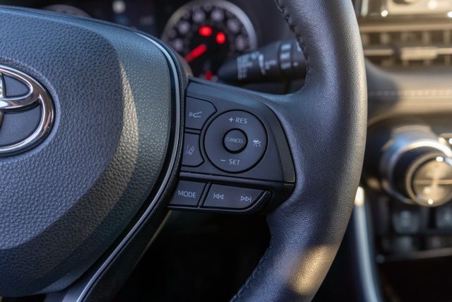2022 TOYOTA RAV4 - Image 20