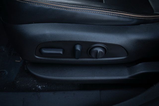 2023 GMC TERRAIN - Image 19