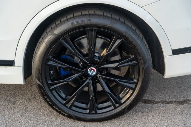 2022 BMW X7 - Image 10