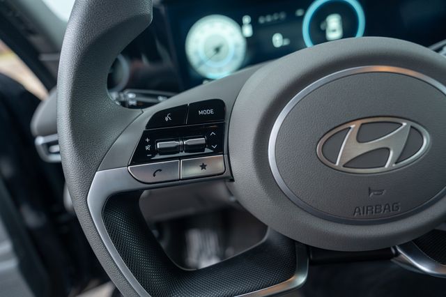 2024 HYUNDAI ELANTRA - Image 23