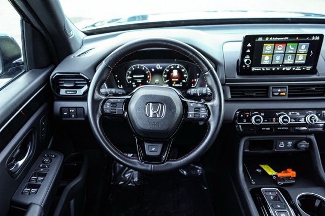 2025 HONDA PILOT - Image 13